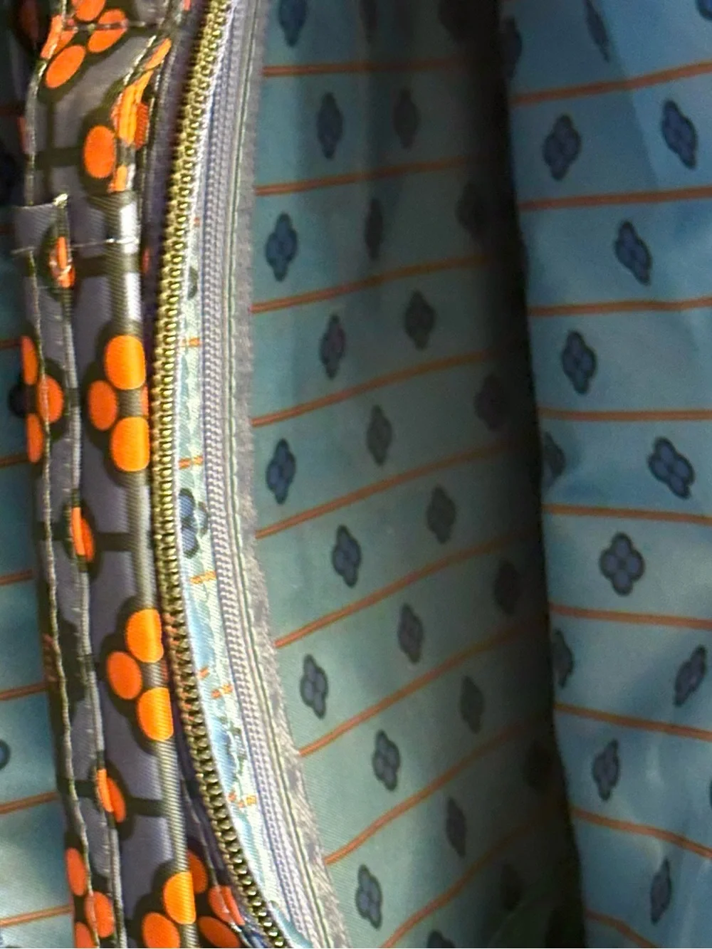 lug Scoop SE Crossbody in Blue with Orange Geometric Design RFID